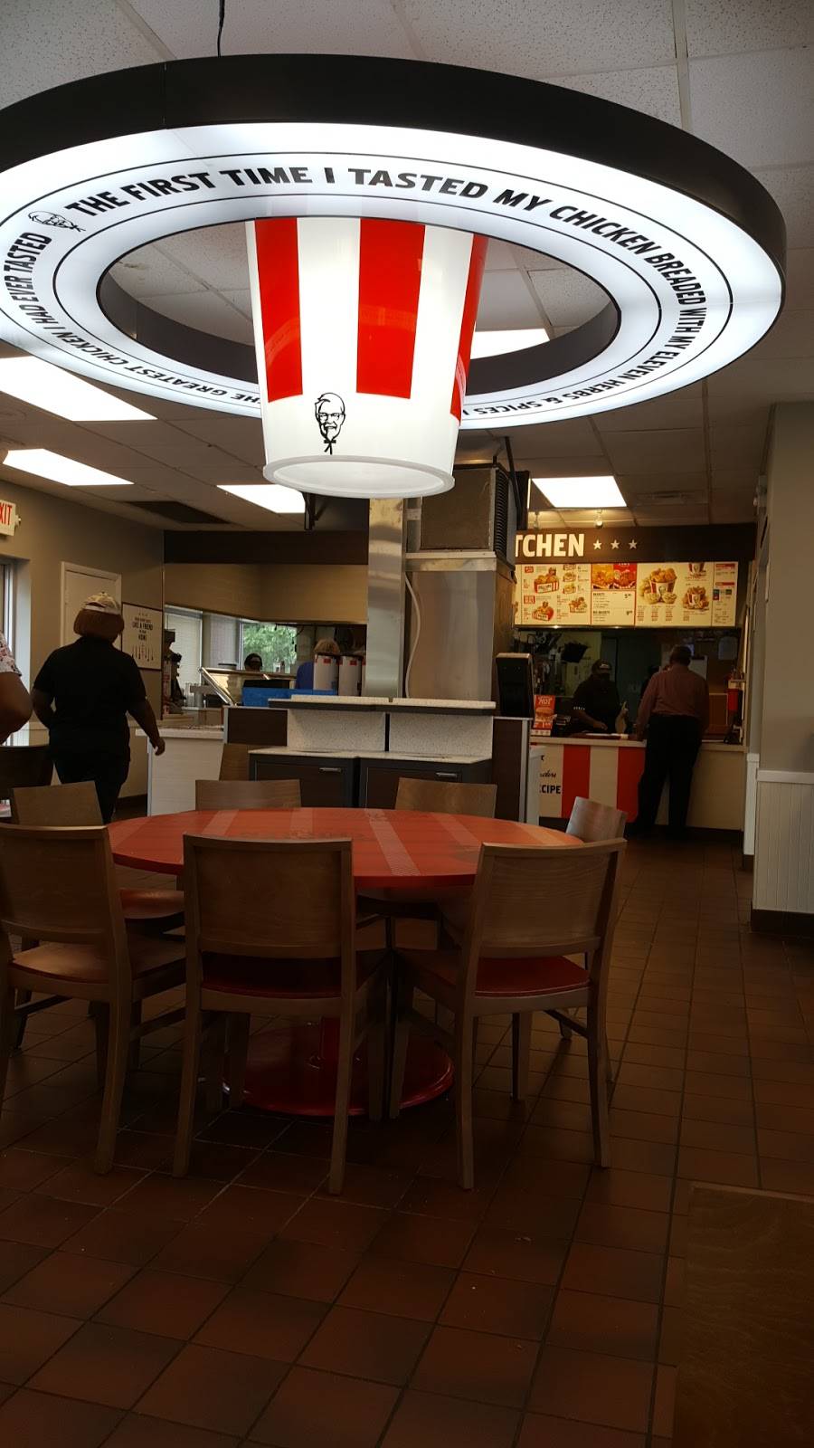 KFC | restaurant | 601 E Liberty St, York, SC 29745, USA | 8036845698 OR +1 803-684-5698