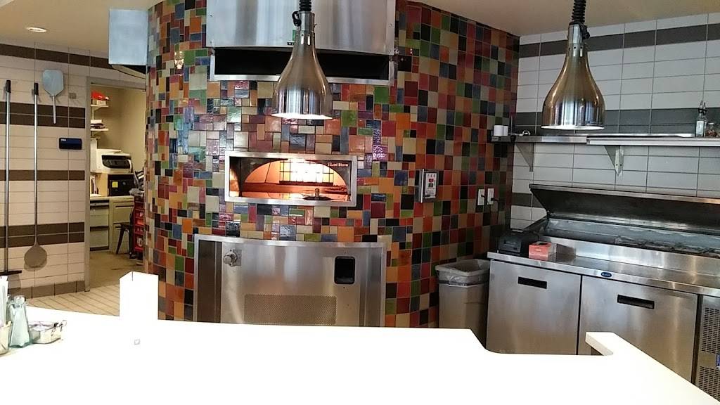 Chris @ The Docket | restaurant | 100 N Tucker Blvd, St. Louis, MO 63101, USA | 3149774615 OR +1 314-977-4615