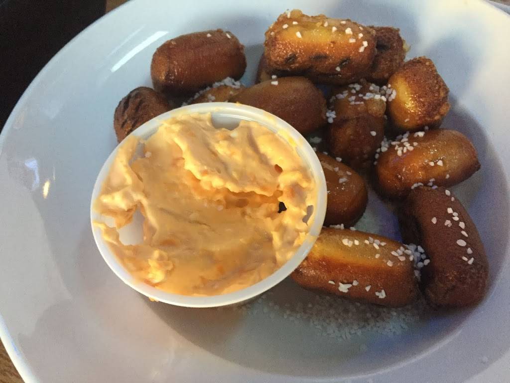 Mt. Lookout Tavern | restaurant | 3209 Linwood Ave, Cincinnati, OH 45226, USA | 5138719633 OR +1 513-871-9633