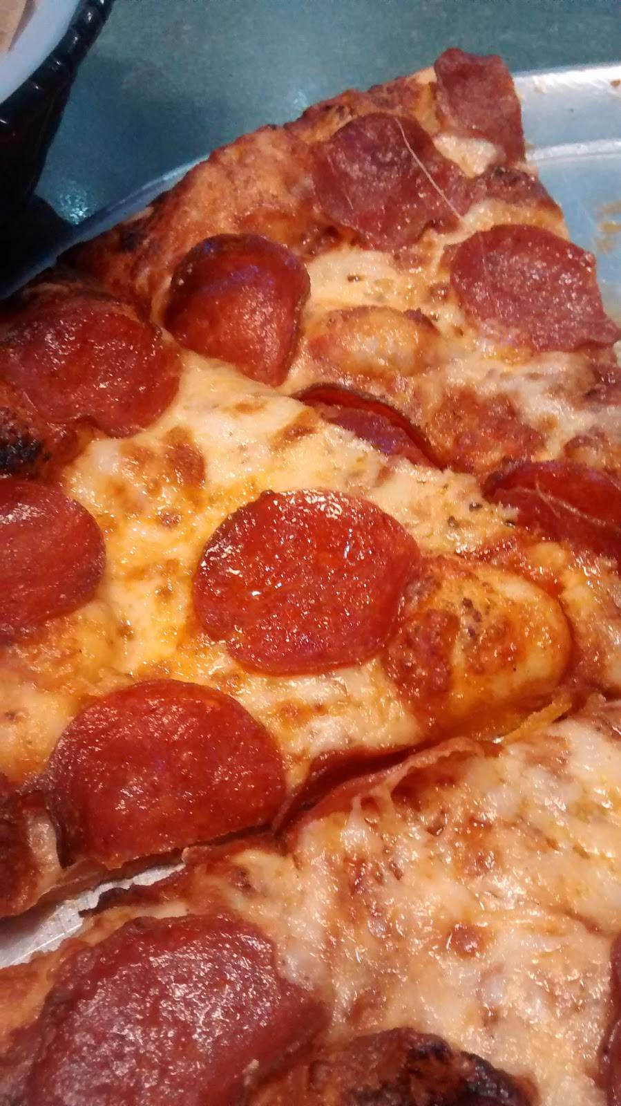 Round Table Pizza | meal delivery | Suites E & F, 1202 S Idaho St, La Habra, CA 90631, USA | 5626902205 OR +1 562-690-2205