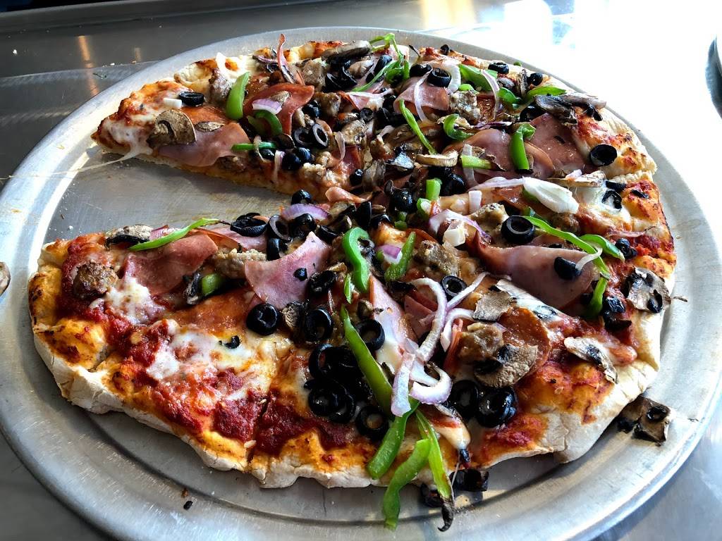 Premo Pizza - Under New Ownership | restaurant | 8887 N Chestnut Ave, Fresno, CA 93720, USA | 5592981122 OR +1 559-298-1122