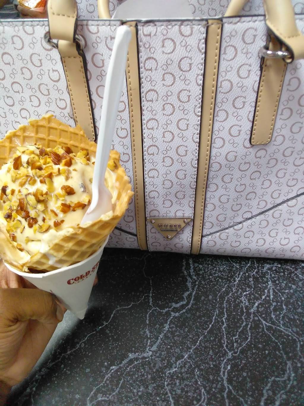 Cold Stone Creamery | bakery | 3822 W Newberry Rd Suite B, Gainesville, FL 32607, USA | 3522717437 OR +1 352-271-7437