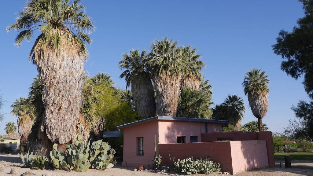 29 Palms Inn | restaurant | 73950 Inn Ave, Twentynine Palms, CA 92277, USA | 7603673505 OR +1 760-367-3505