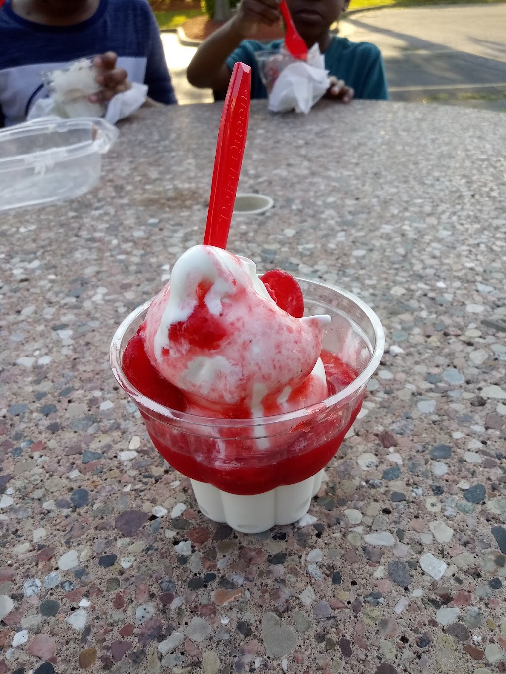 Dairy Queen (Treat) | restaurant | 943 N Battlefield Blvd, Chesapeake, VA 23320, USA | 7573128989 OR +1 757-312-8989