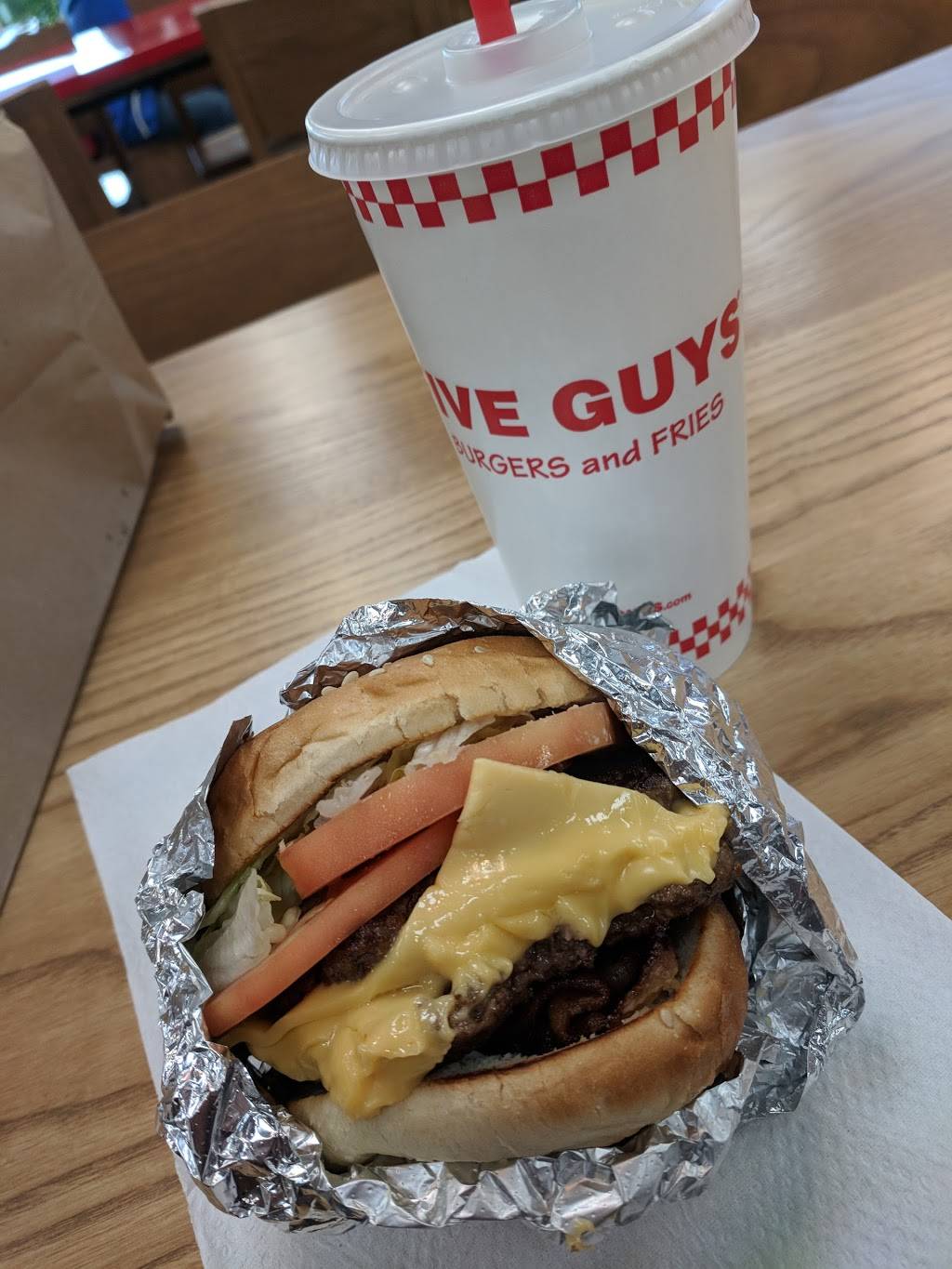 Five Guys | meal takeaway | 8130 Arlington Blvd, Falls Church, VA 22042, USA | 7036352829 OR +1 703-635-2829