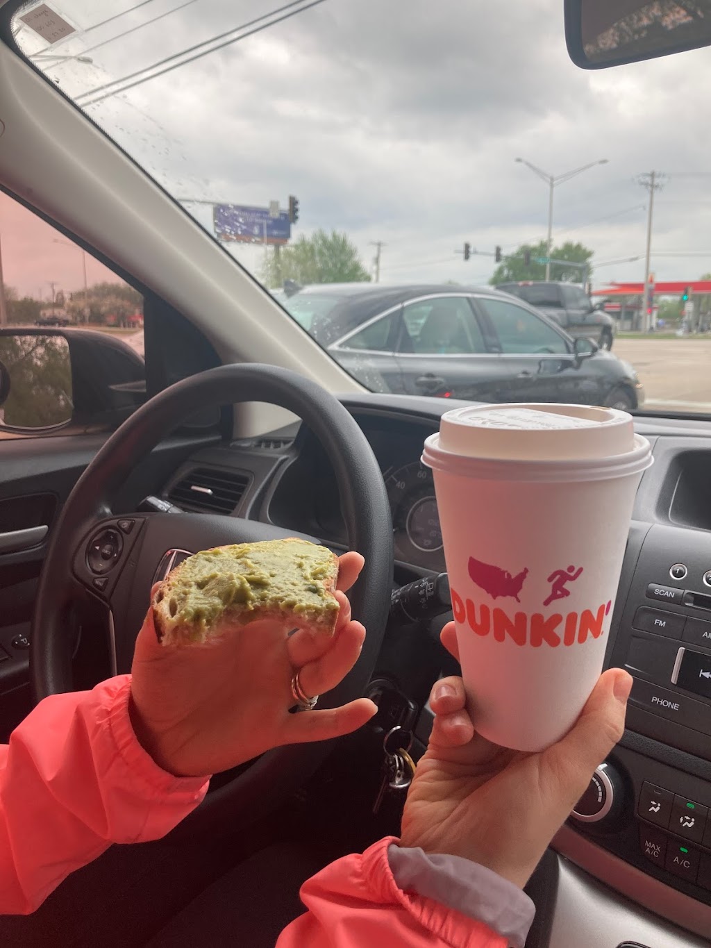 Dunkin | bakery | 27W210 N Ave, West Chicago, IL 60185, USA | 3318715121 OR +1 331-871-5121