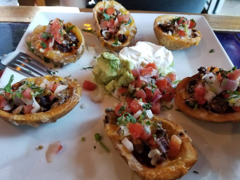 La Herradura Mexican Restaurant | restaurant | 12701 S John Young Pkwy #110, Orlando, FL 32837, USA | 4078517799 OR +1 407-851-7799