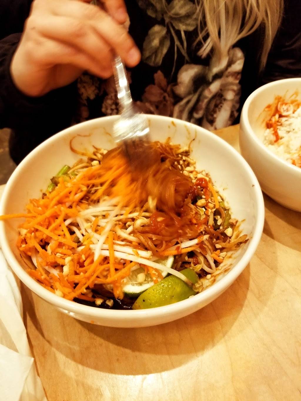 Tin Drum Asian Kitchen - Akers Mill Square | restaurant | 2955 Cobb Pkwy SE, Atlanta, GA 30339, USA | 6787427068 OR +1 678-742-7068