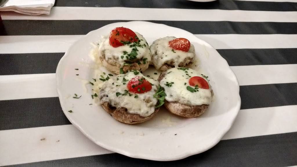 Ermilios Italian Home Cooking | restaurant | 26 White St, Eureka Springs, AR 72632, USA | 4792538806 OR +1 479-253-8806