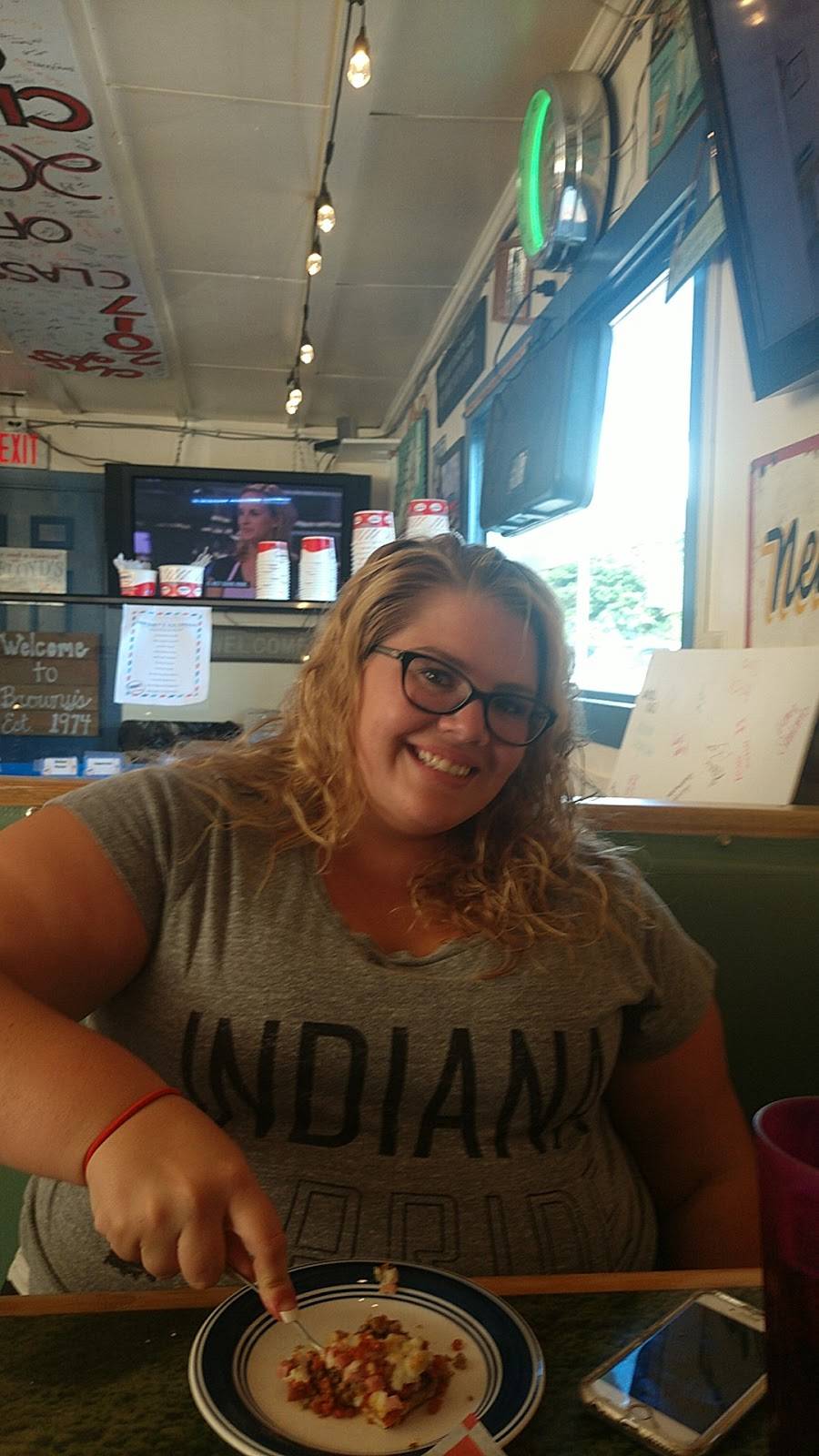 Brownys Pizza King | restaurant | 354 W Main St, Rossville, IN 46065, USA | 7653793382 OR +1 765-379-3382