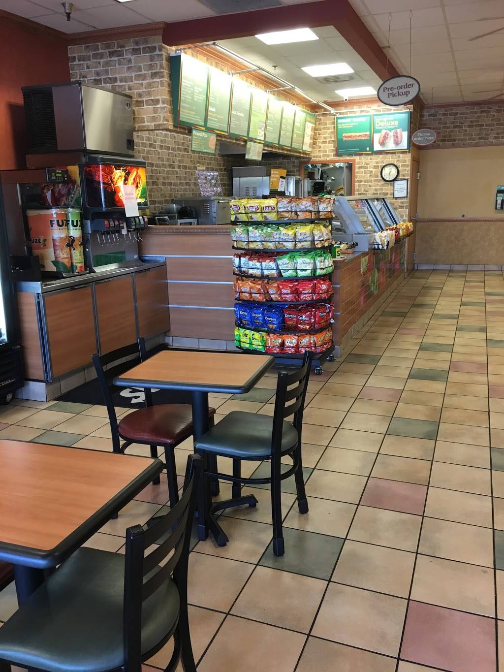 Subway | restaurant | 275 South Van Dorn St, Plaza Space # 110, Alexandria, VA 22304, USA | 7038233030 OR +1 703-823-3030