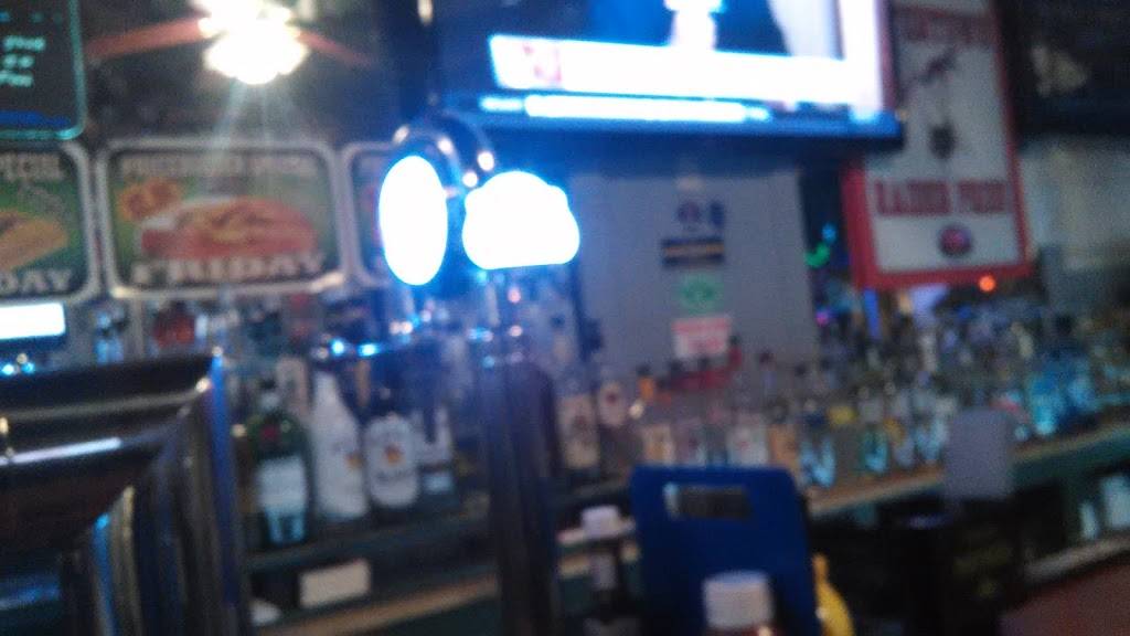 Fit-Zs Bar & Grille | restaurant | 451 Main St, Watertown, MA 02472, USA | 6179233969 OR +1 617-923-3969