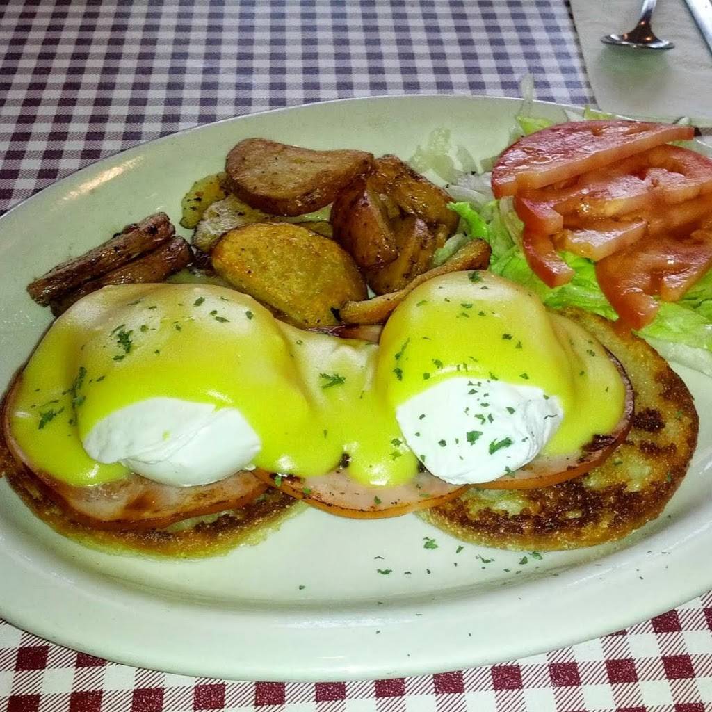 Christinas Country Cafe | cafe | 416 Emerson Ave, Hampstead, NH 03841, USA | 6033293430 OR +1 603-329-3430