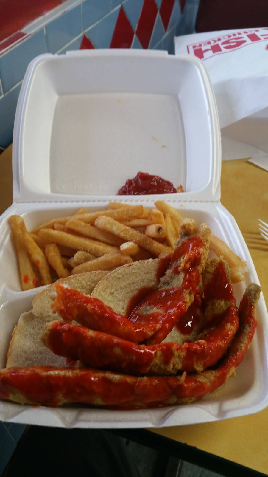 Fish Express | restaurant | 620 Riverview Dr, Kalamazoo, MI 49048, USA | 2693495000 OR +1 269-349-5000