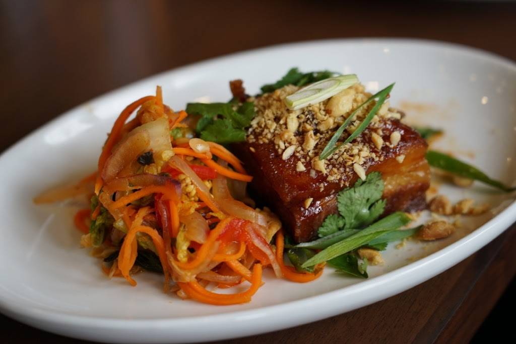 Michaels Genuine Food & Drink - CLEVELAND | restaurant | 3427 Tuttle Rd, Shaker Heights, OH 44122, USA | 2162308022 OR +1 216-230-8022