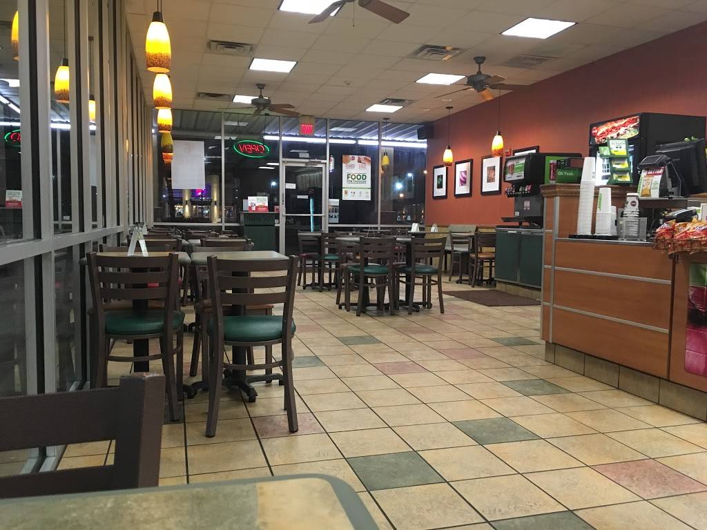Subway Restaurants | restaurant | 3101 Denton Hwy #400, Haltom City, TX 76117, USA | 6826470767 OR +1 682-647-0767