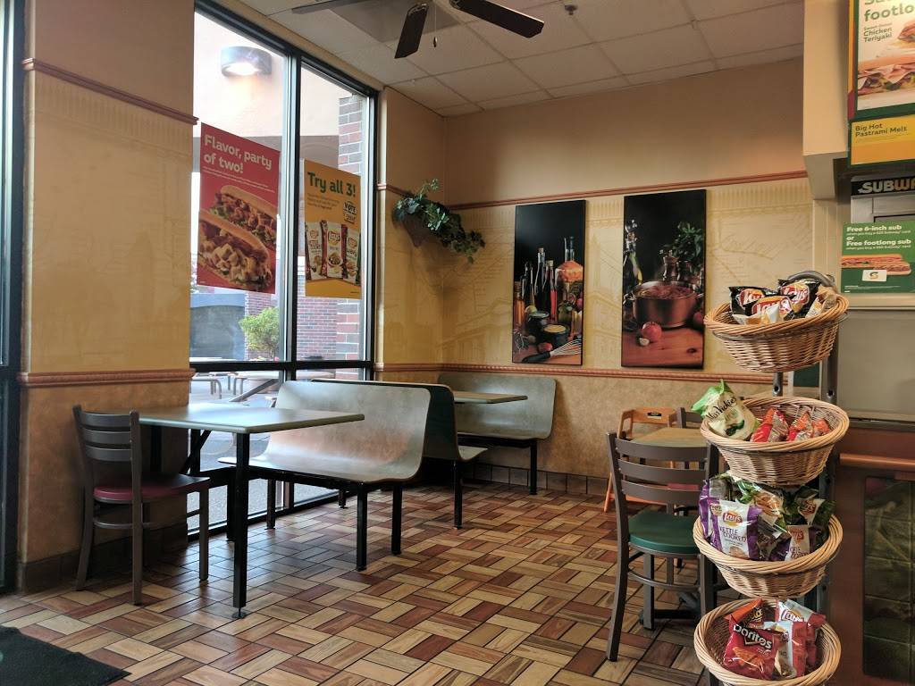 Subway Restaurants | restaurant | 5055 Business Center Dr #104, Fairfield, CA 94534, USA | 7078630515 OR +1 707-863-0515