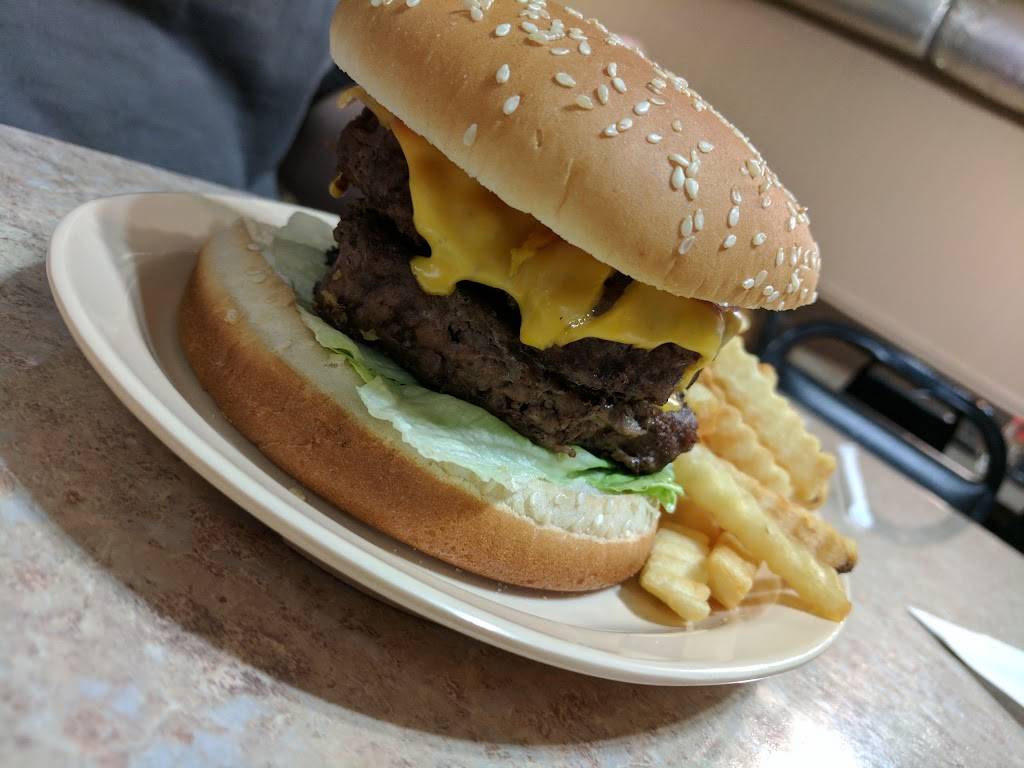 Sandras Seafood Restaurant | restaurant | 4644 US-80, Ellabell, GA 31308, USA | 9128583488 OR +1 912-858-3488