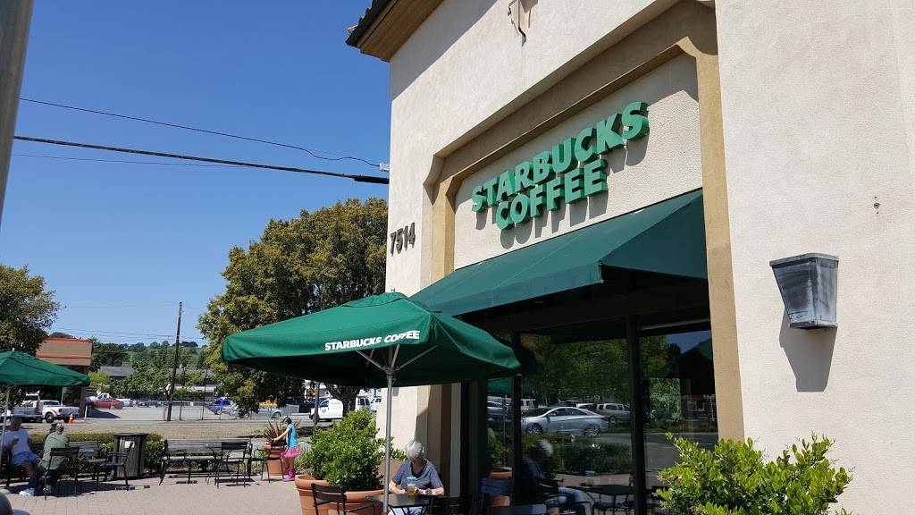 Starbucks | cafe | 7514 Redwood Blvd, Novato, CA 94945, USA | 4158782002 OR +1 415-878-2002