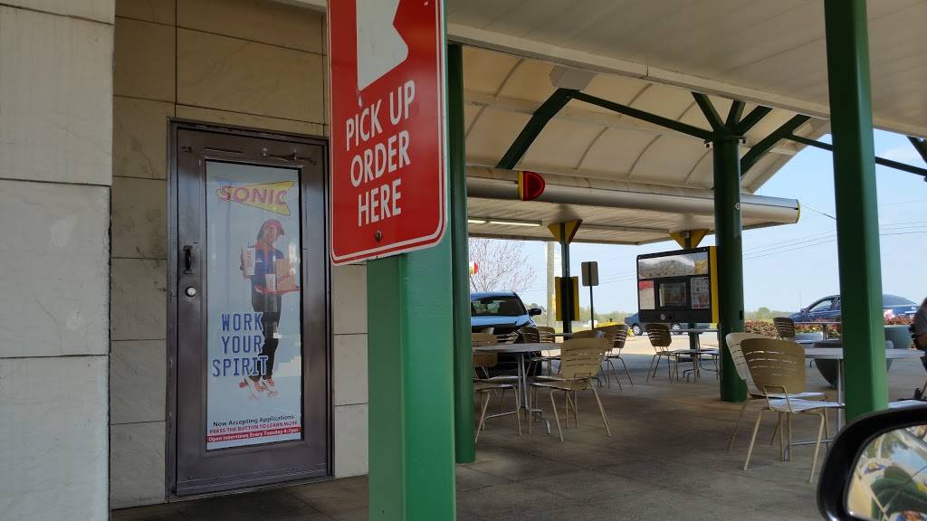 Sonic Drive-In | restaurant | 1901 Coliseum Blvd, Montgomery, AL 36110, USA | 3342722886 OR +1 334-272-2886