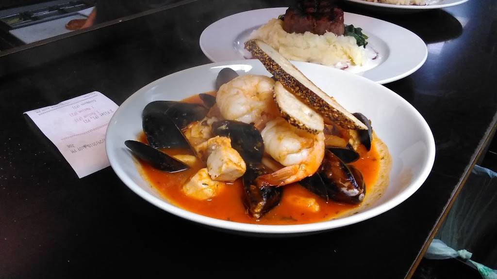 Sand Point Grill | restaurant | 5412 Sand Point Way NE, Seattle, WA 98105, USA | 2067291303 OR +1 206-729-1303