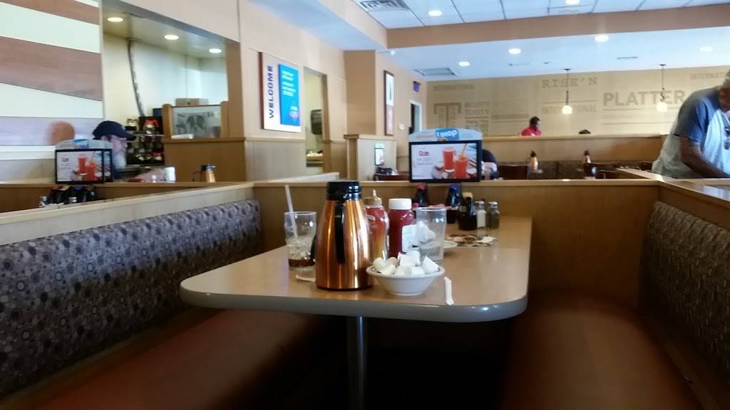 IHOP | bakery | 345 E, FL-44, Wildwood, FL 34785, USA | 3527486074 OR +1 352-748-6074