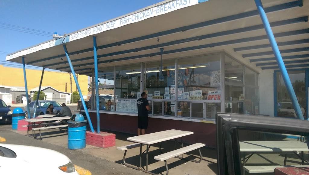 Georges Drive-In | restaurant | 9910 Magnolia Ave, Riverside, CA 92503, USA | 9516882471 OR +1 951-688-2471