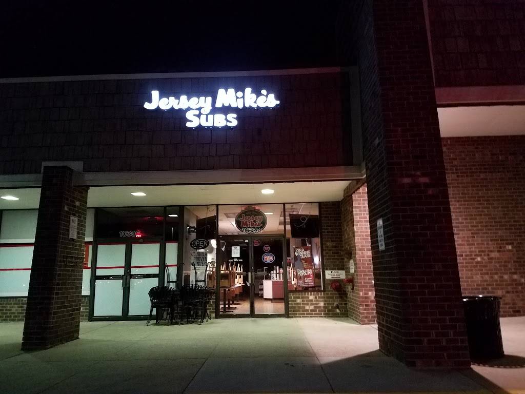 Jersey Mikes Subs | meal takeaway | 10394 Willard Way, Courthouse Plaza, Fairfax, VA 22030, USA | 7032936293 OR +1 703-293-6293