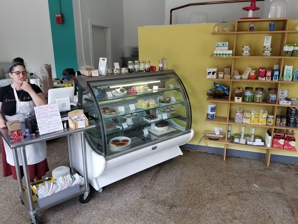 Betty bot shop | bakery | 7100 S South Shore Dr, Chicago, IL 60649, USA | 7734954615 OR +1 773-495-4615