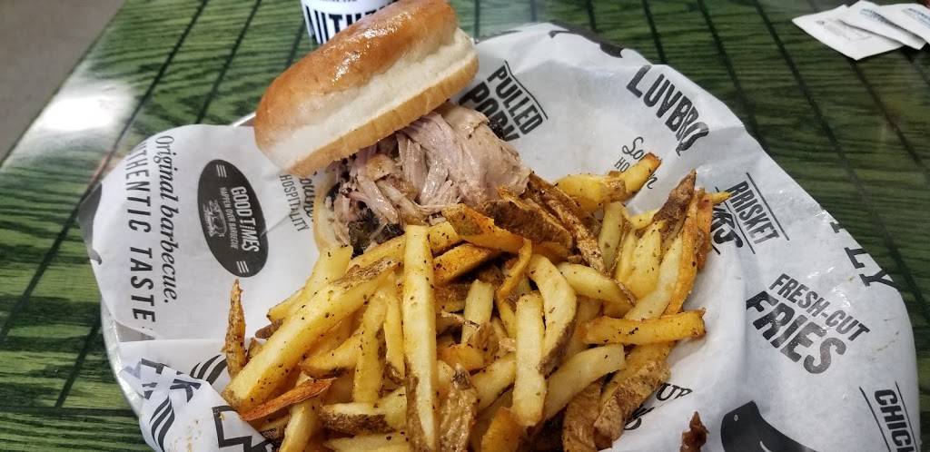 Old Carolina Barbecue Company | restaurant | Commons (Home Depot Plaza, 2482 Lincoln Way E, Massillon, OH 44646, USA | 3308339030 OR +1 330-833-9030