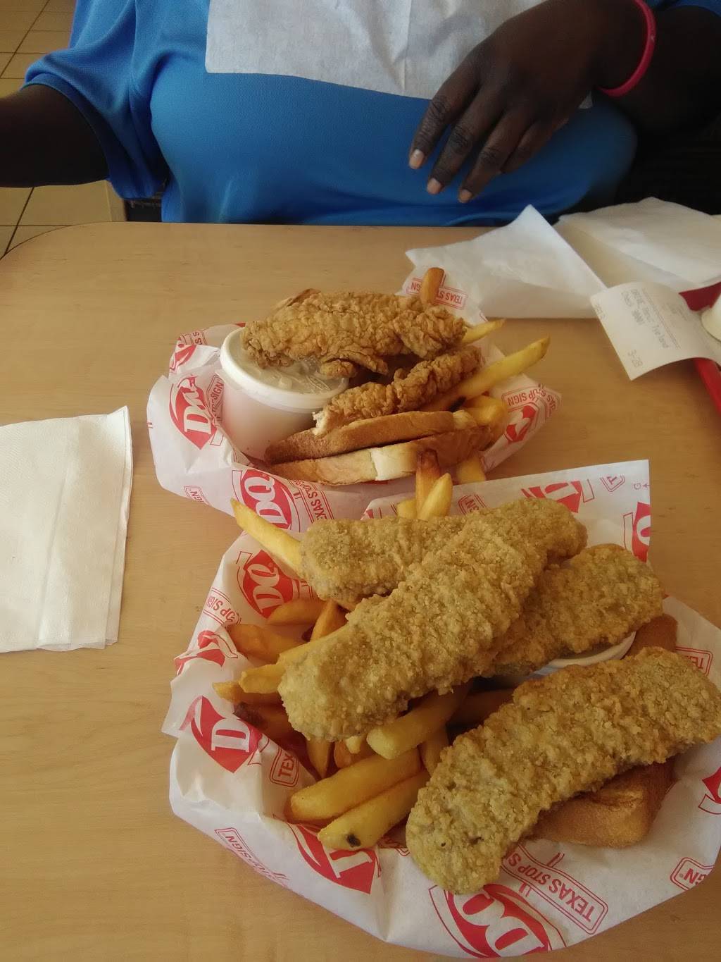 Dairy Queen Store | restaurant | 607 S Main St, Duncanville, TX 75116, USA | 9722986359 OR +1 972-298-6359