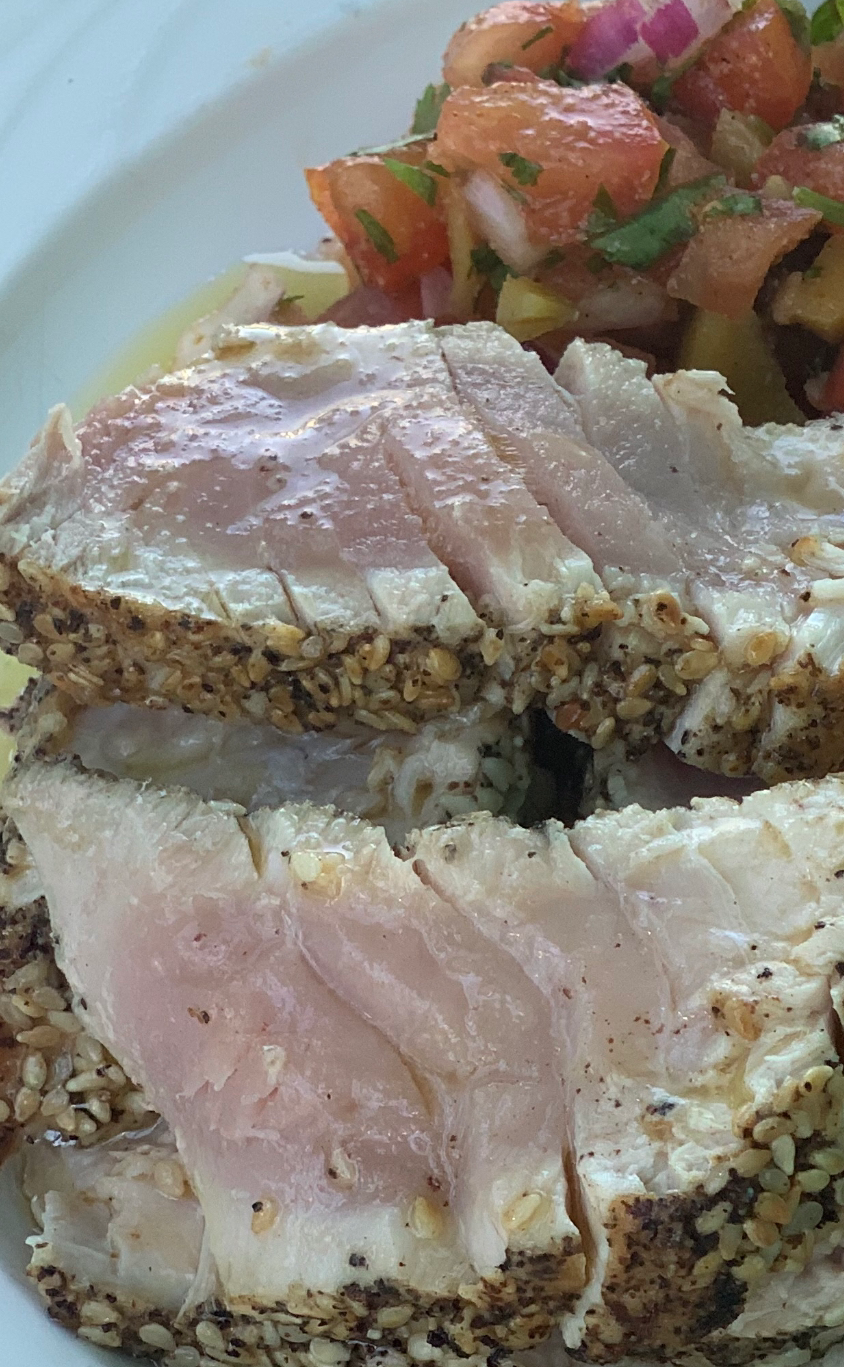 Lobsterville Bar & Grille | restaurant | 8 Circuit Avenue Extension, Oak Bluffs, MA 02557, USA | 5086960099 OR +1 508-696-0099