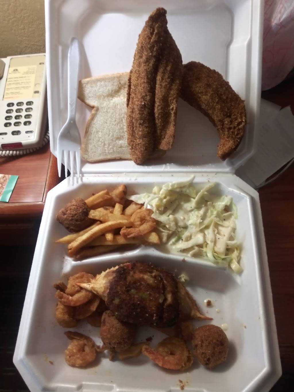 Elmores Fish & Wings | restaurant | 2711 E Veterans Memorial Blvd, Killeen, TX 76543, USA | 2546288899 OR +1 254-628-8899