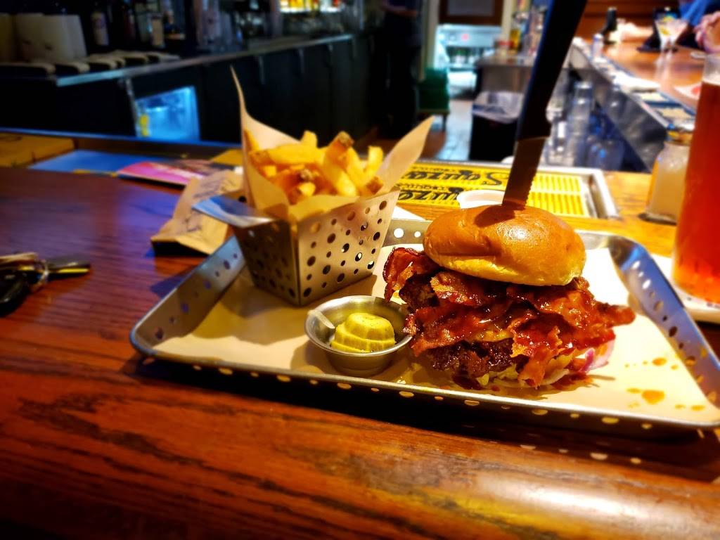 Chilis Grill & Bar | meal takeaway | 3991 U.S. 9, Freehold, NJ 07728, USA | 7328455100 OR +1 732-845-5100