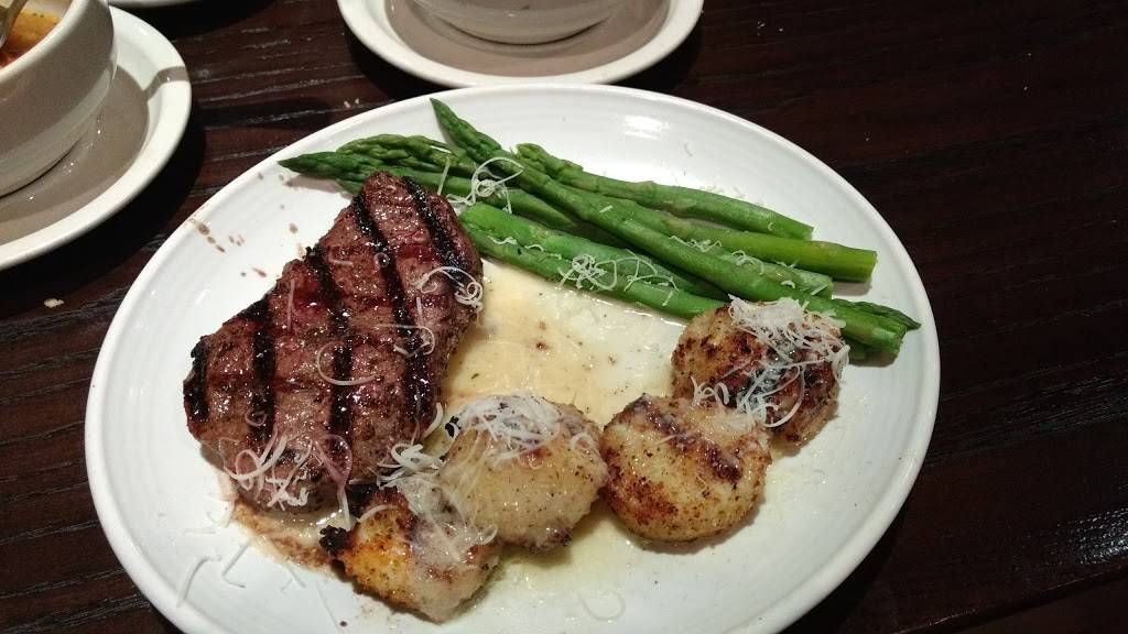 Carrabbas Italian Grill | restaurant | 27220 Bay Landing Dr, Bonita Springs, FL 34135, USA | 2399490981 OR +1 239-949-0981