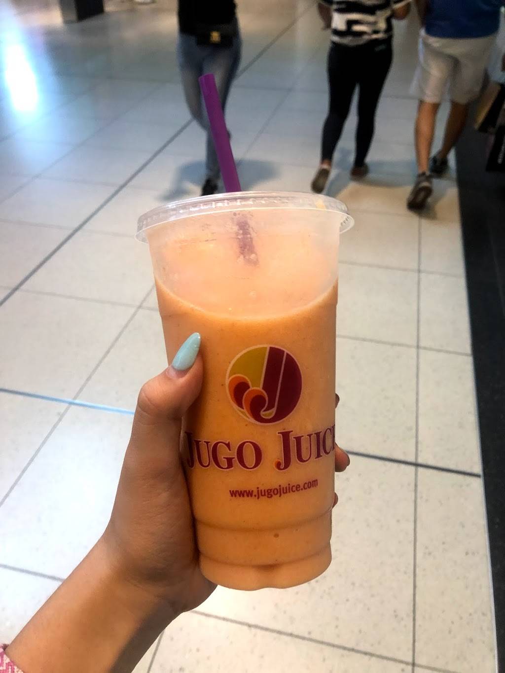 Jugo Juice | restaurant | 3300 Bloor St W Unit 100, Etobicoke, ON M8X 2X3, Canada | 6479665846 OR +1 647-966-5846