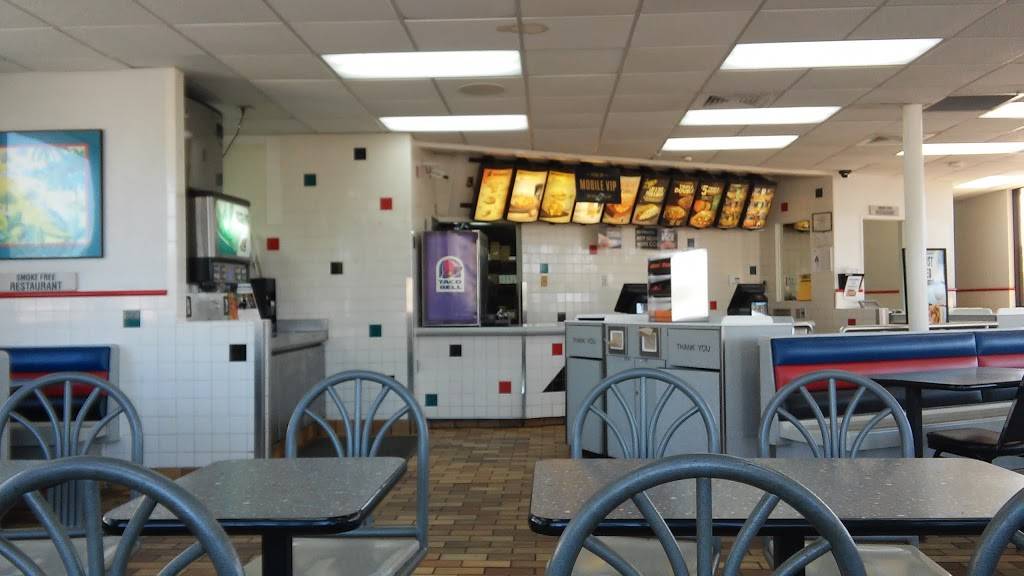 Taco Bell | meal takeaway | 1770 S General McMullen Dr, San Antonio, TX 78237, USA | 2105910715 OR +1 210-591-0715
