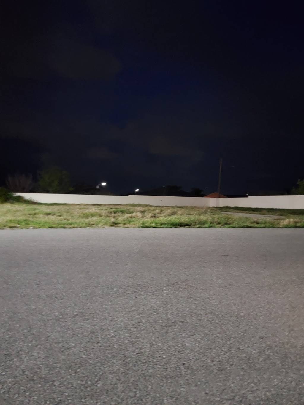 Wingstop | restaurant | 1523 E Panama Ln E 101, Bakersfield, CA 93307, USA | 6613979464 OR +1 661-397-9464