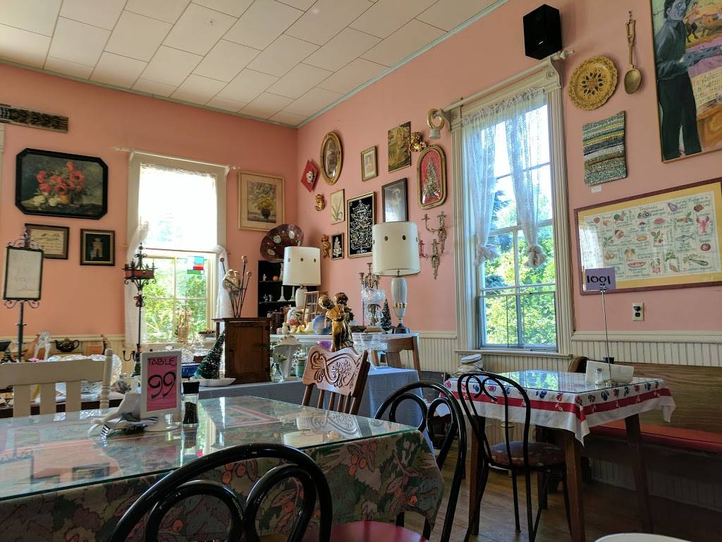 Town Hall Bakery | bakery | 6225 WI-57, Sturgeon Bay, WI 54235, USA | 9208232116 OR +1 920-823-2116