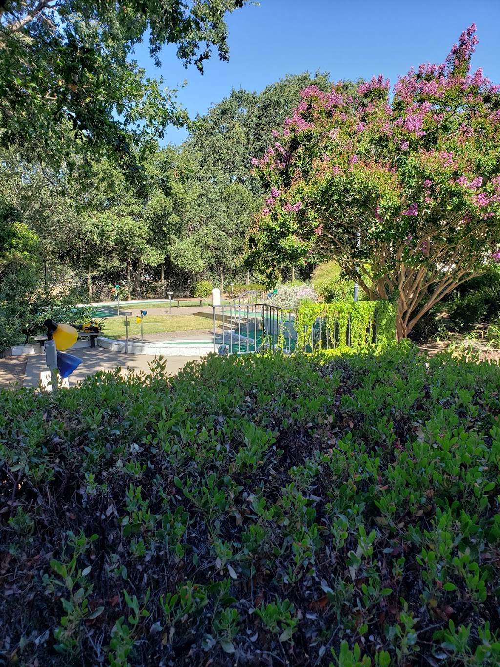 Sonoma Family Fun Center | meal takeaway | 19171 Sonoma Hwy, Sonoma, CA 95476, USA | 7073437233 OR +1 707-343-7233