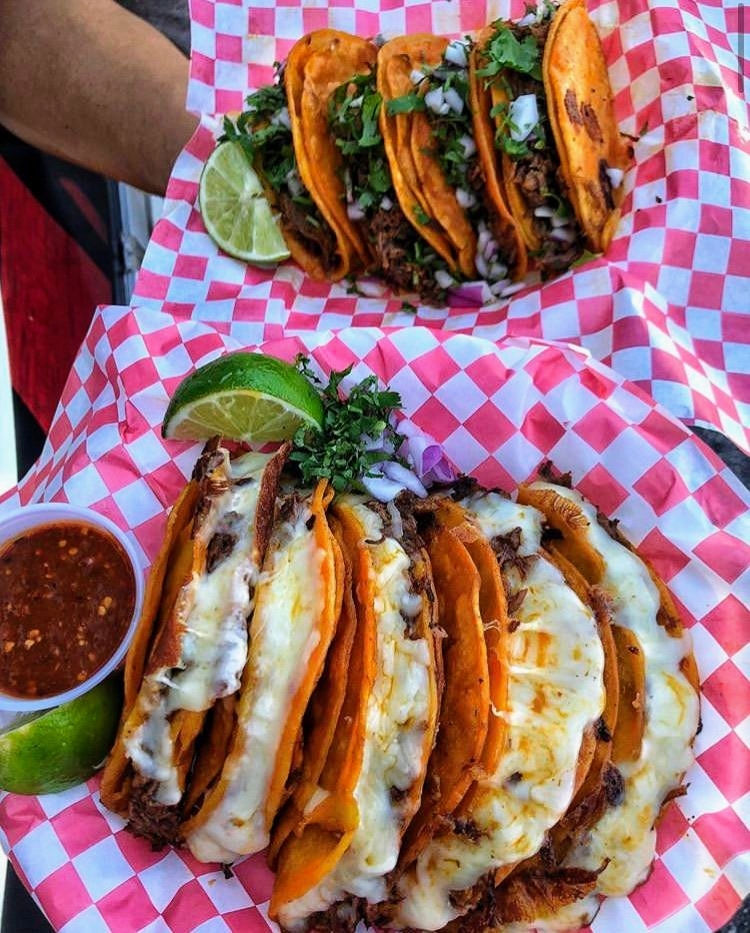 Tacochela | restaurant | 3517 N Spaulding Ave, Chicago, IL 60618, USA | 7732322030 OR +1 773-232-2030