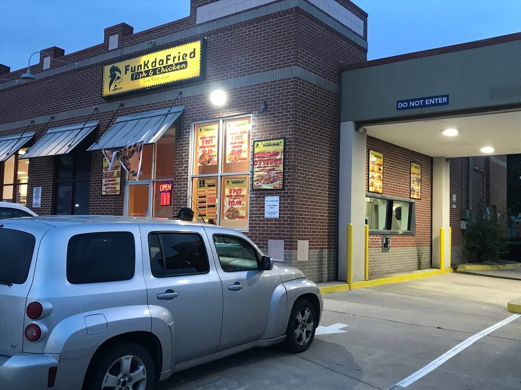 FunK da Fried Fish & Chicken | restaurant | 9230 Skillman St #100, Dallas, TX 75243, USA | 2142383644 OR +1 214-238-3644