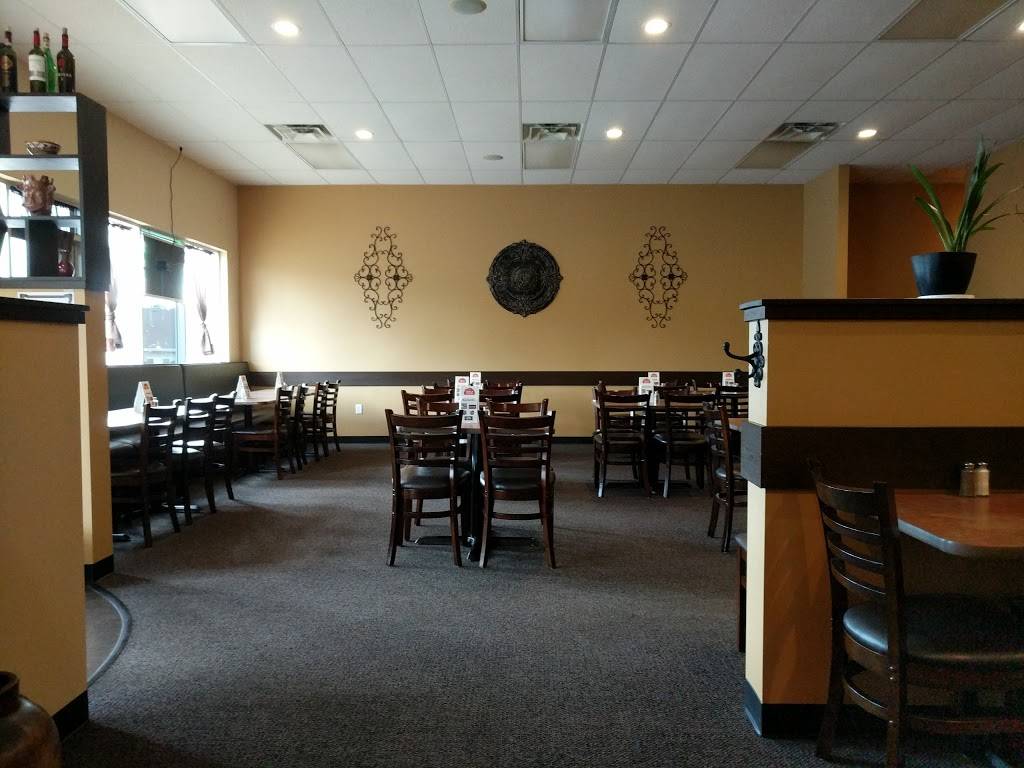 Carmelos Italian Pizza | restaurant | 3555 68th St SE # 9, Caledonia, MI 49316, USA | 6165549173 OR +1 616-554-9173