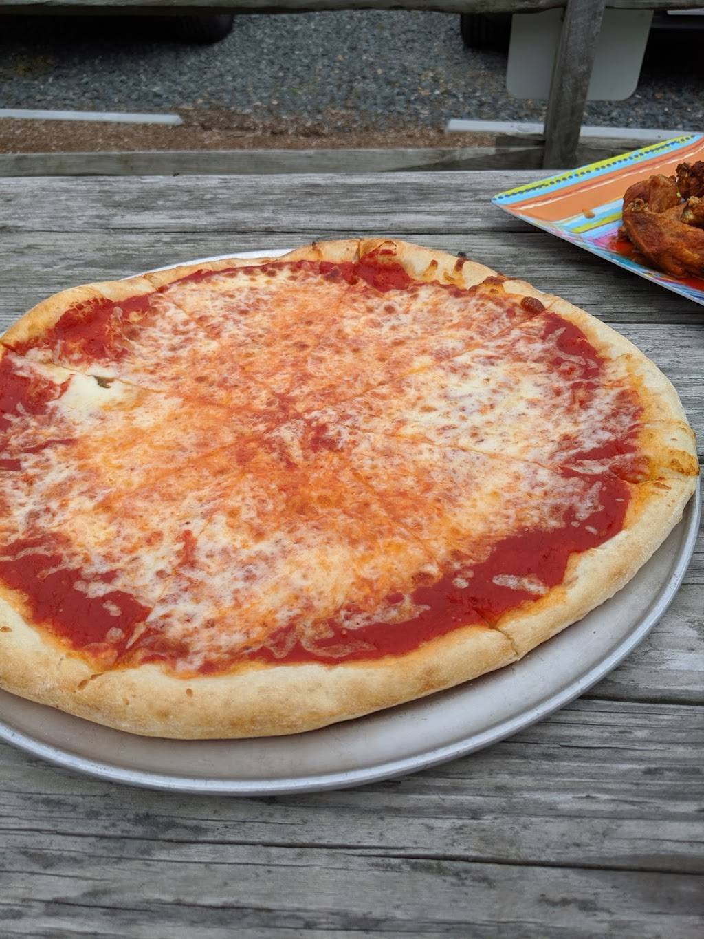 Pasquales Pizza and Pub | restaurant | 1210 Ocean Trail, Corolla, NC 27927, USA | 2524536111 OR +1 252-453-6111