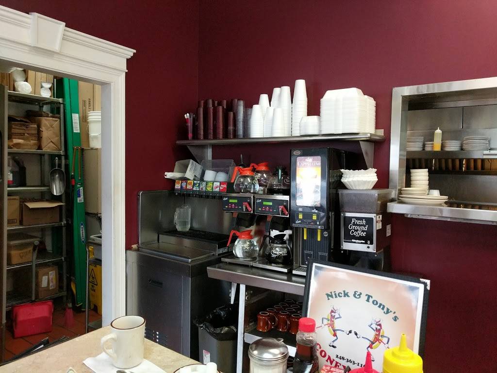 Nick & Tonys Coney Island | restaurant | 9260 Cooley Lake Rd, White Lake, MI 48386, USA | 2483631162 OR +1 248-363-1162