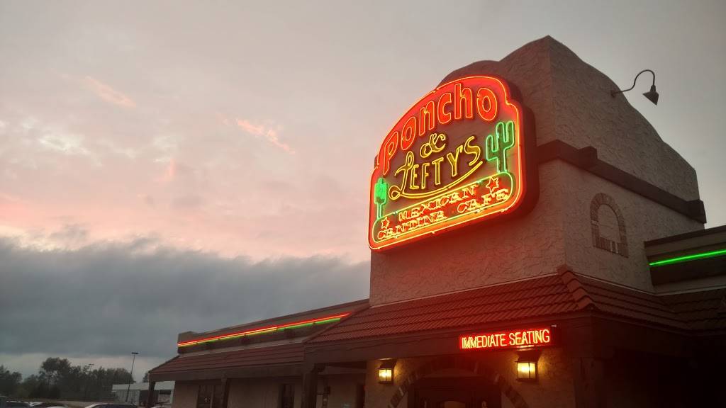 Poncho & Leftys | restaurant | 14151 Edgewood Dr N, Baxter, MN 56425, USA | 2188290489 OR +1 218-829-0489