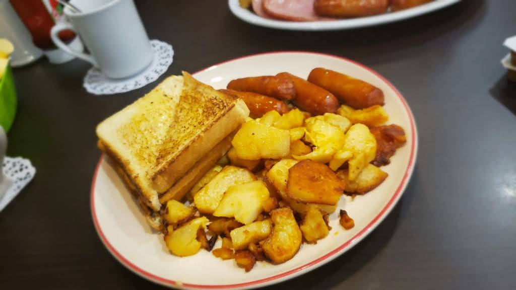 Country Boy Family Restaurant | restaurant | 5 Manitou Dr, Kitchener, ON N2C 2J6, Canada | 5198932120 OR +1 519-893-2120