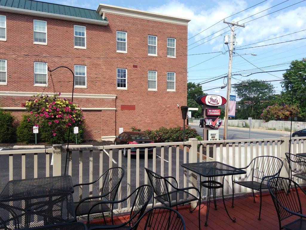 Pats Pizza & Pasta | restaurant | 160 S Main St, Newark, DE 19711, USA | 3027380808 OR +1 302-738-0808