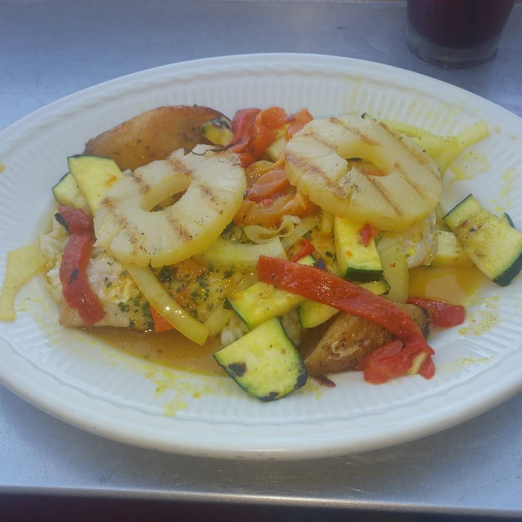 Stonebridge Bar and Grill | restaurant | 5 East Blvd, Onset, MA 02558, USA | 5082912229 OR +1 508-291-2229