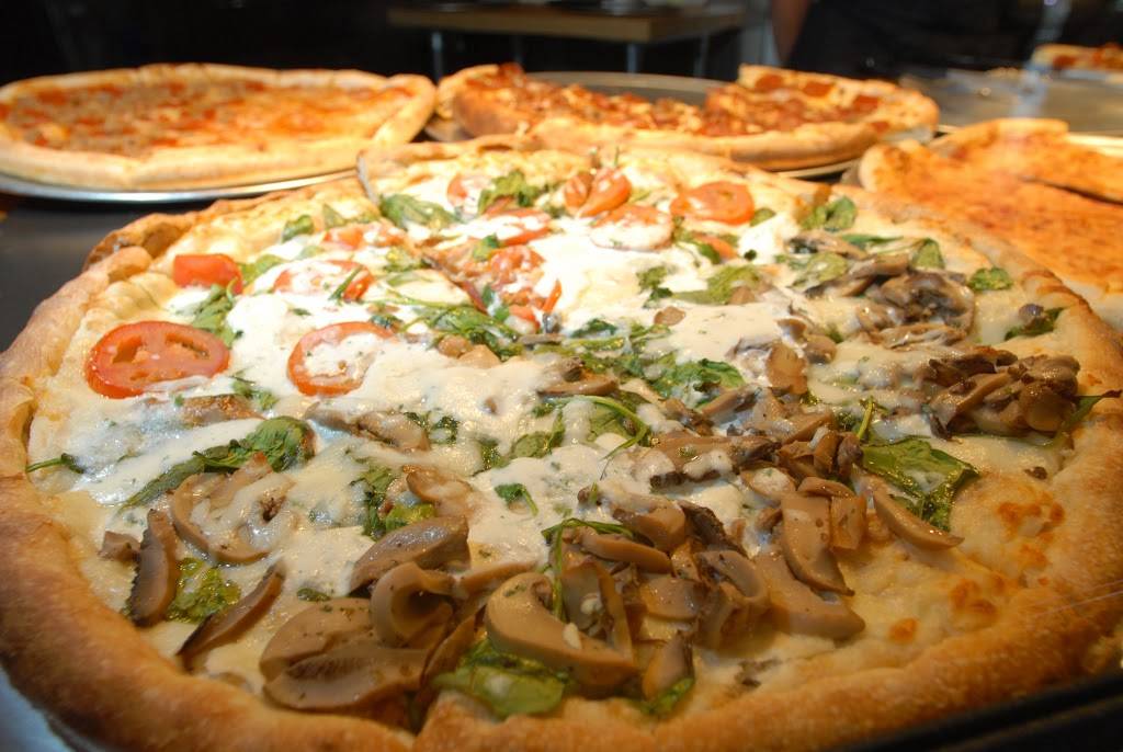 Luciano Neighborhood Pizzeria | restaurant | 15614 Huebner Road, Space 100, San Antonio, TX 78248, USA | 2104935600 OR +1 210-493-5600